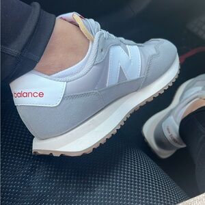 New Balance 237 Trainers